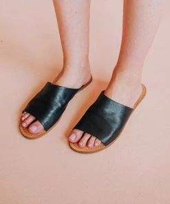 Salt+Umber Tropez Slide - Black 3 Salt+Umber Tropez Slide - Black