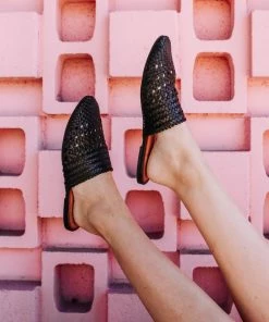 Salt+Umber DAZEY LADY SHOP Lily Mule - Black