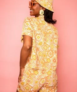 Dazey LA Dazey Daisy Breezy Button Up NEW