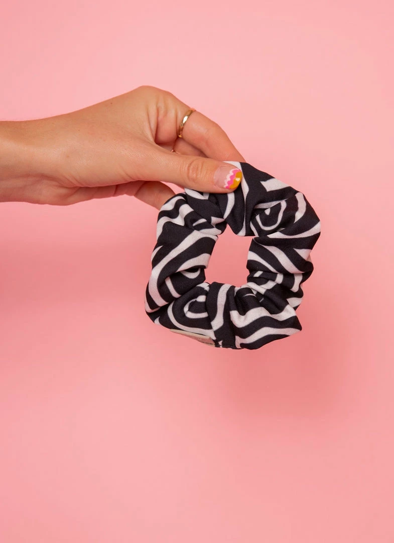 Dazey LA NEW Tripnosis Scrunchie 1 Dazey LA NEW Tripnosis Scrunchie