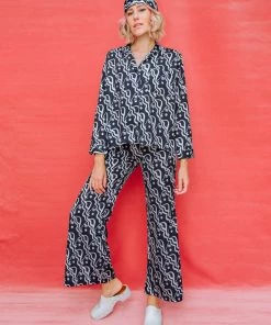 Dazey LA DAZEY BRAND Waterfall Woman Baggy Button Up