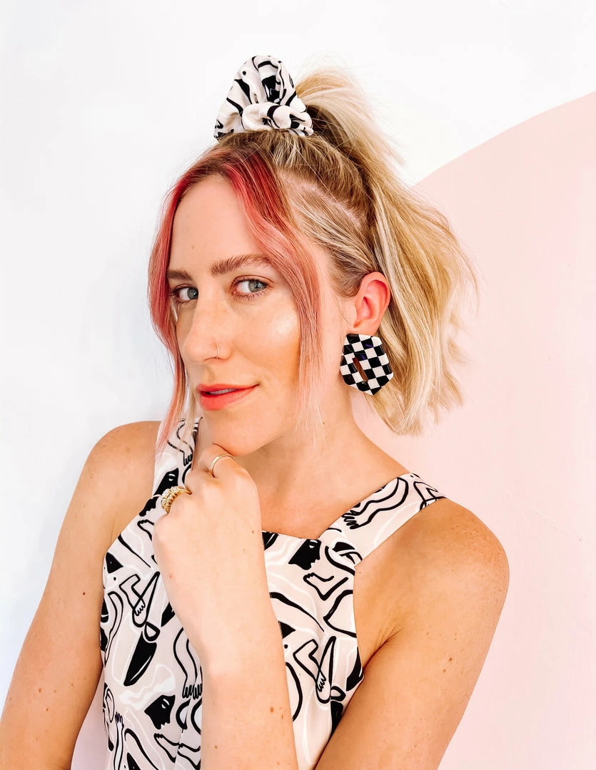 Okay Okay Company DAZEY LADY SHOP Check Stud Earrings In Black/Creme 3 Okay Okay Company DAZEY LADY SHOP Check Stud Earrings In Black/Creme