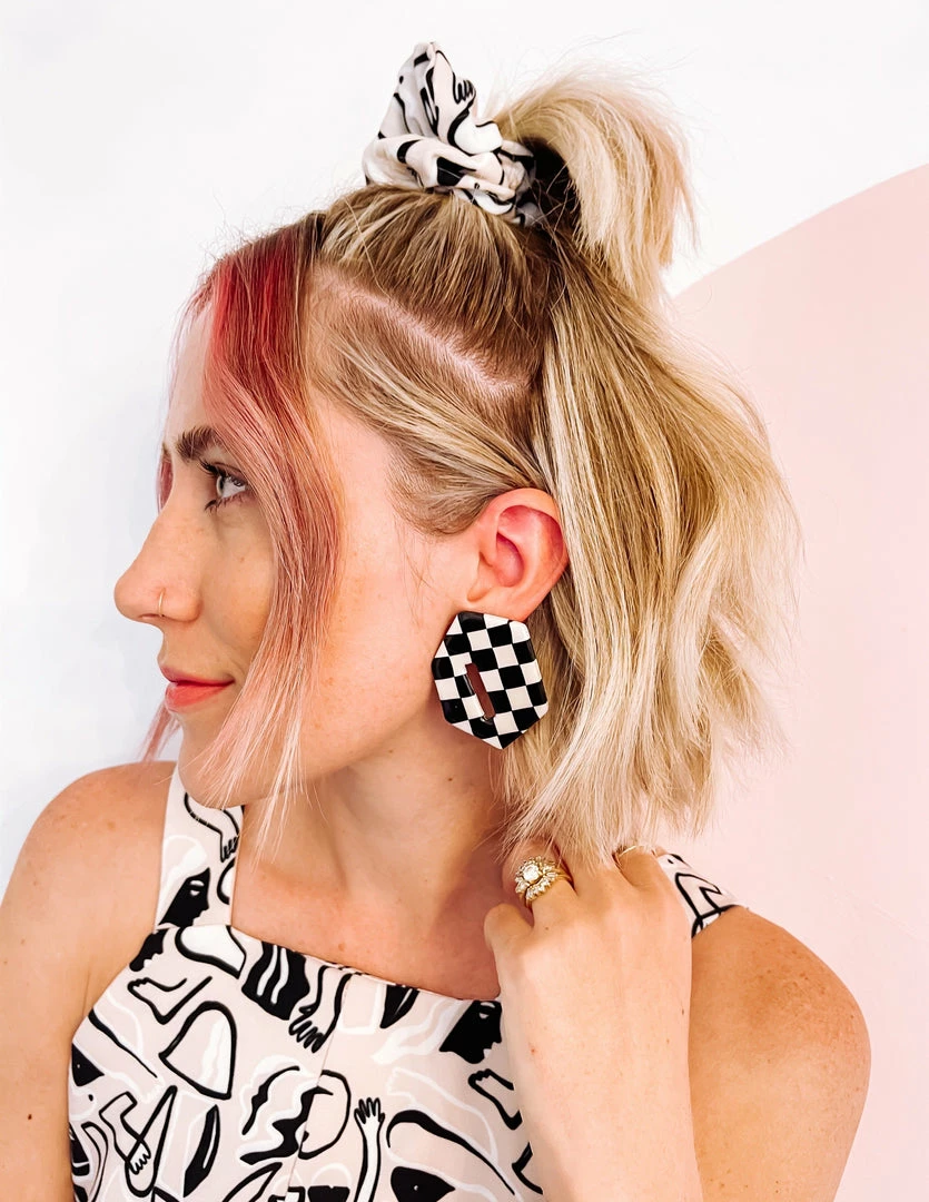 Okay Okay Company DAZEY LADY SHOP Check Stud Earrings In Black/Creme 1 Okay Okay Company DAZEY LADY SHOP Check Stud Earrings In Black/Creme