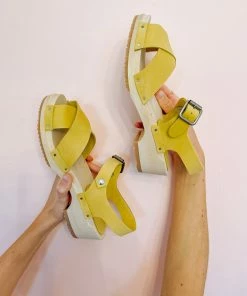 SV X Dazey Strappy Sandal - Chartreuse