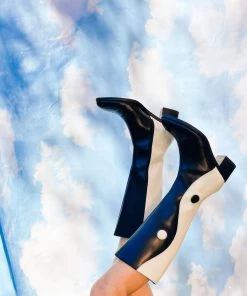 MCLC Balancing Act Hi Boot - Black/White NEW