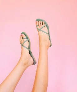 Salt+Umber MUMBAI Toe Loop Skinny Leather Strap Sandal- Sage