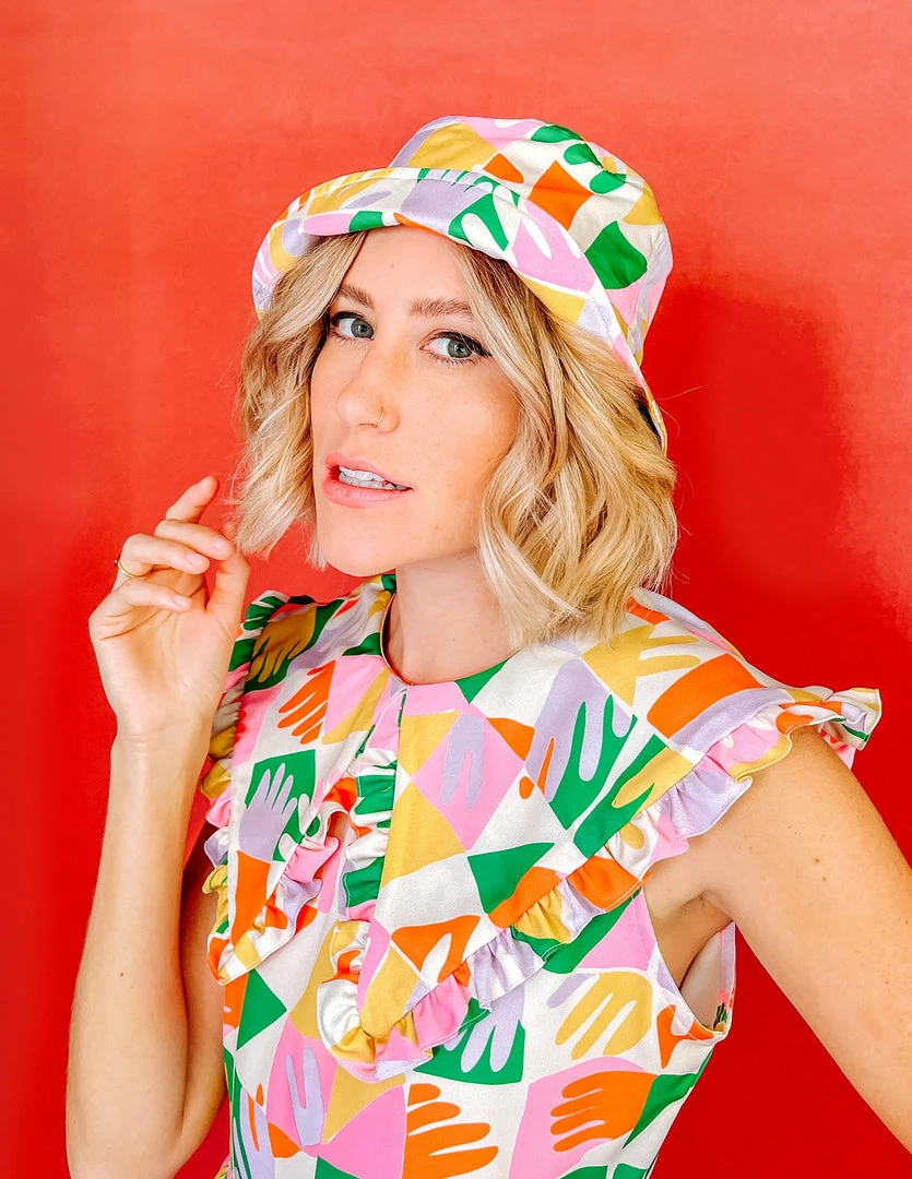 Dazey LA Prismatic Hands Bucket Hat DAZEY BRAND 2 Dazey LA Prismatic Hands Bucket Hat DAZEY BRAND