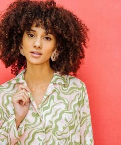 Dazey LA DAZEY BRAND Reflect Baggy Button Up